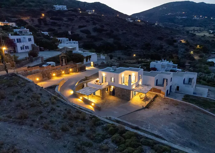 Villa & Studio Hydroussa By Andros Homes