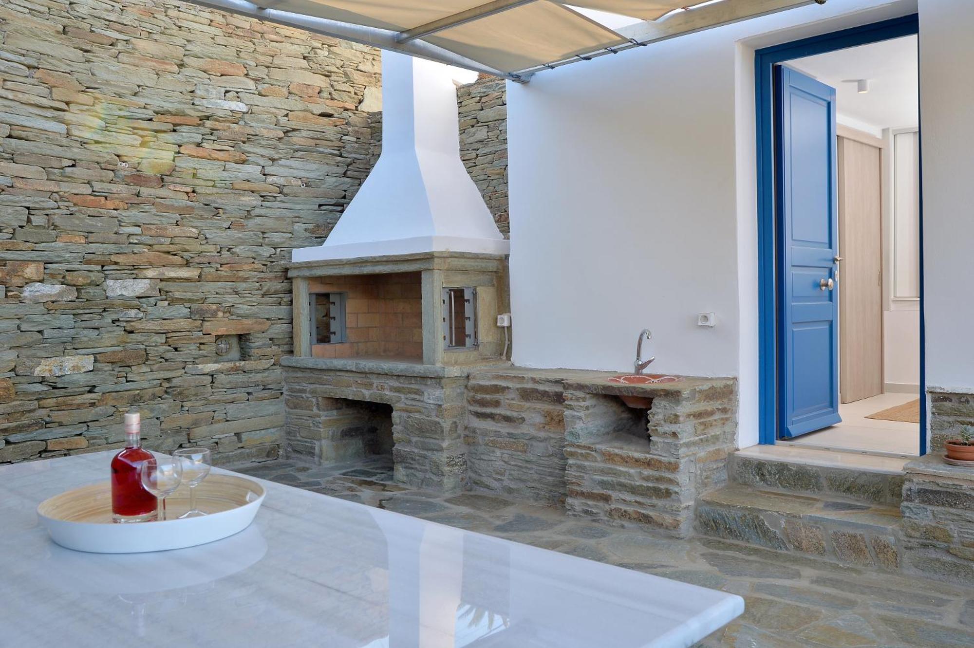 & Hydroussa By Andros Homes