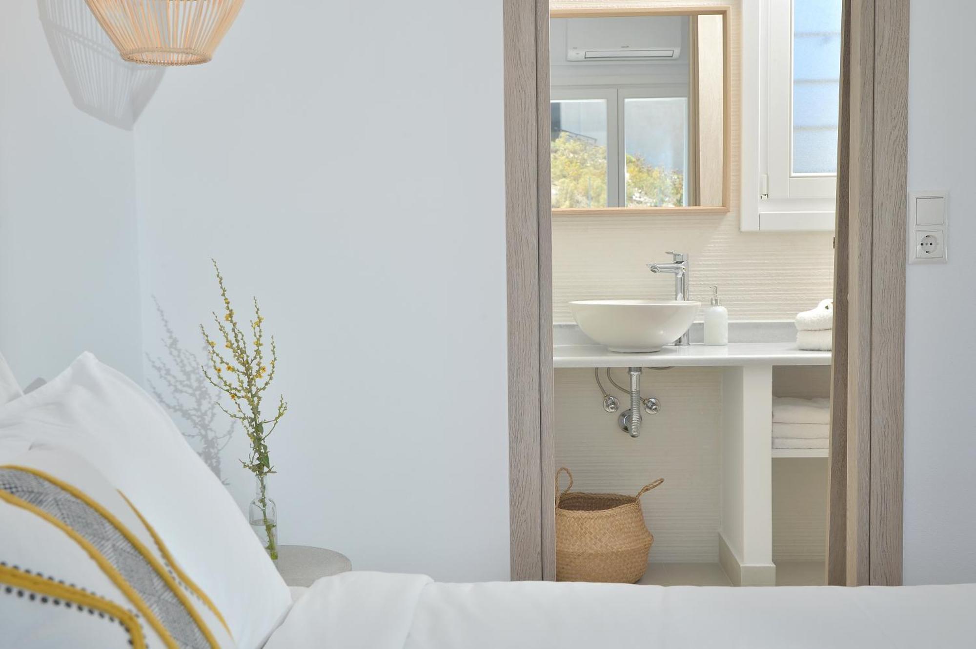 & Hydroussa By Andros Homes *